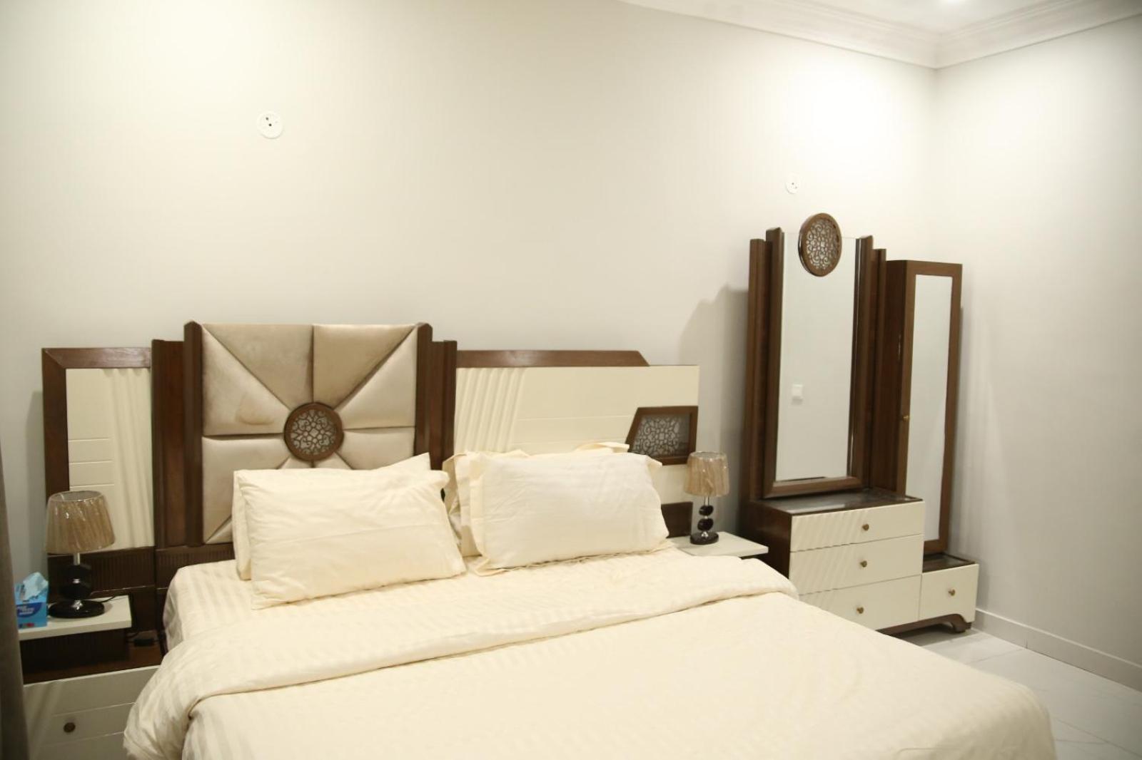 Al Rasheed Apartments Second Floor Apartment Карачі Екстер'єр фото