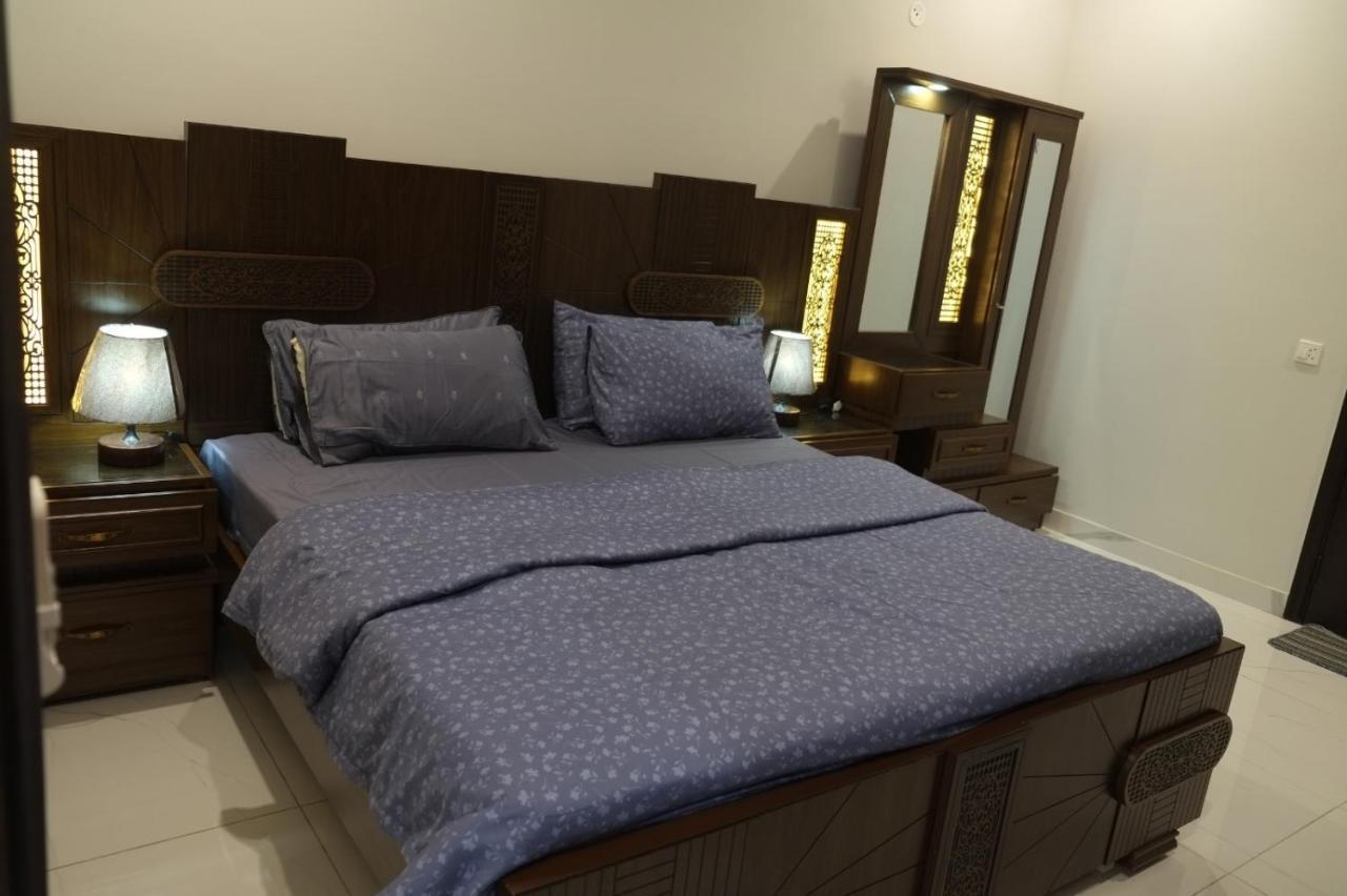 Al Rasheed Apartments Second Floor Apartment Карачі Екстер'єр фото